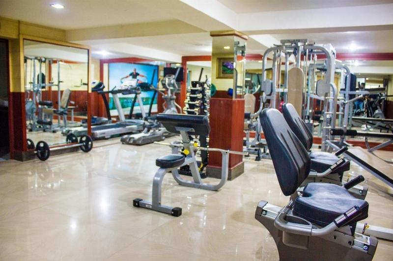 Ponmariresidency Hotel Ooty Buitenkant foto