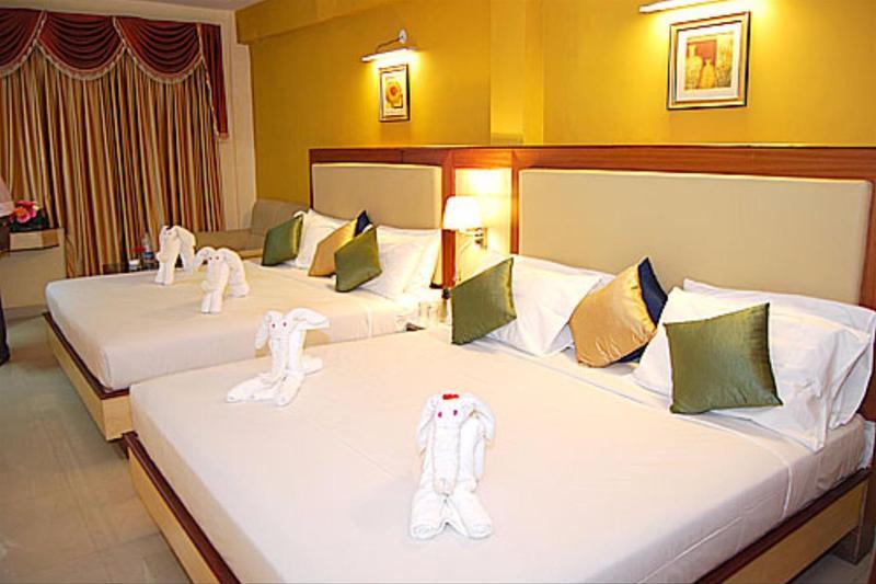 Ponmariresidency Hotel Ooty Buitenkant foto